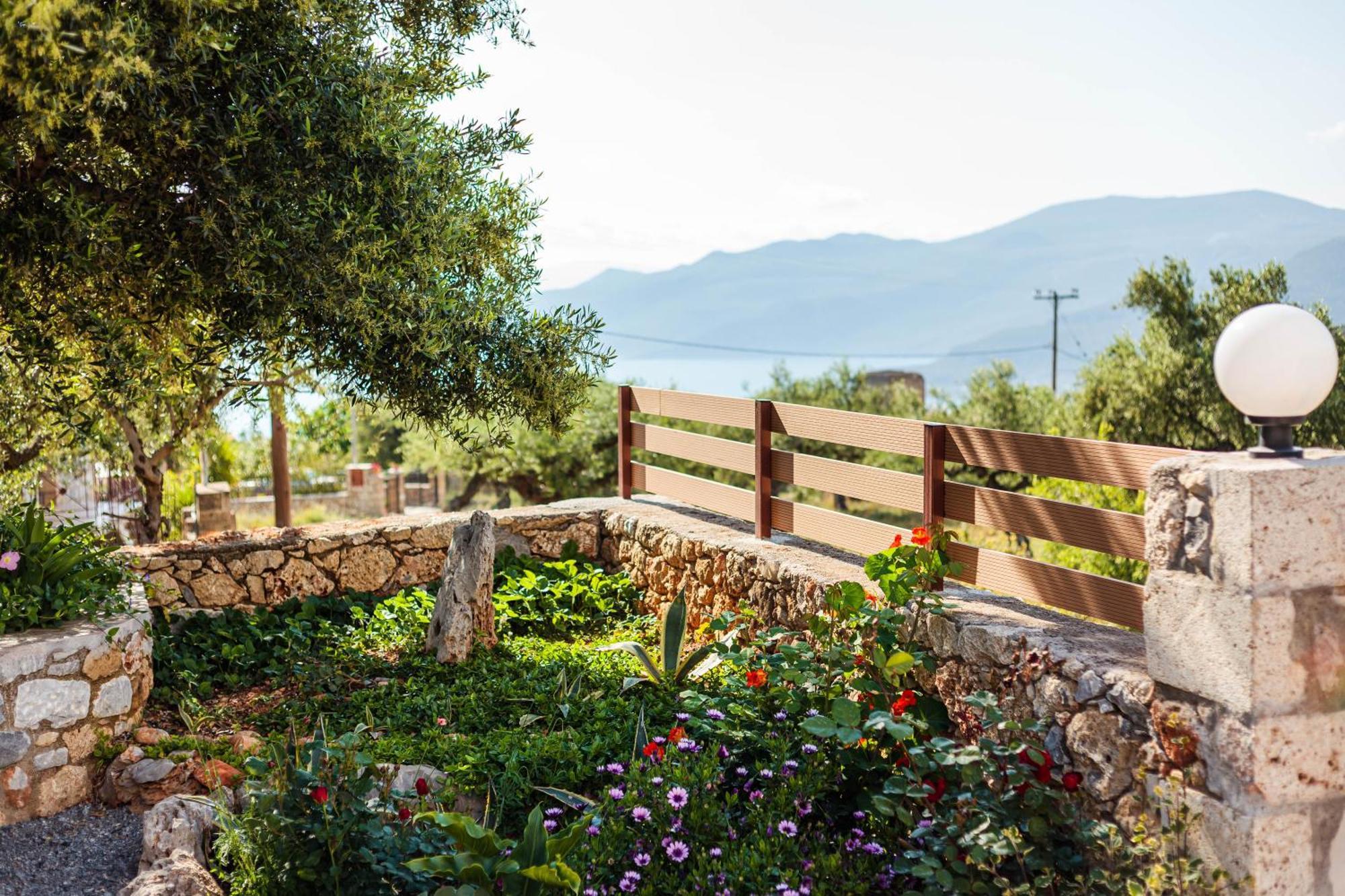 Villa Armonia, Sunset View And Relaxing Beach Vibe Proastion Экстерьер фото